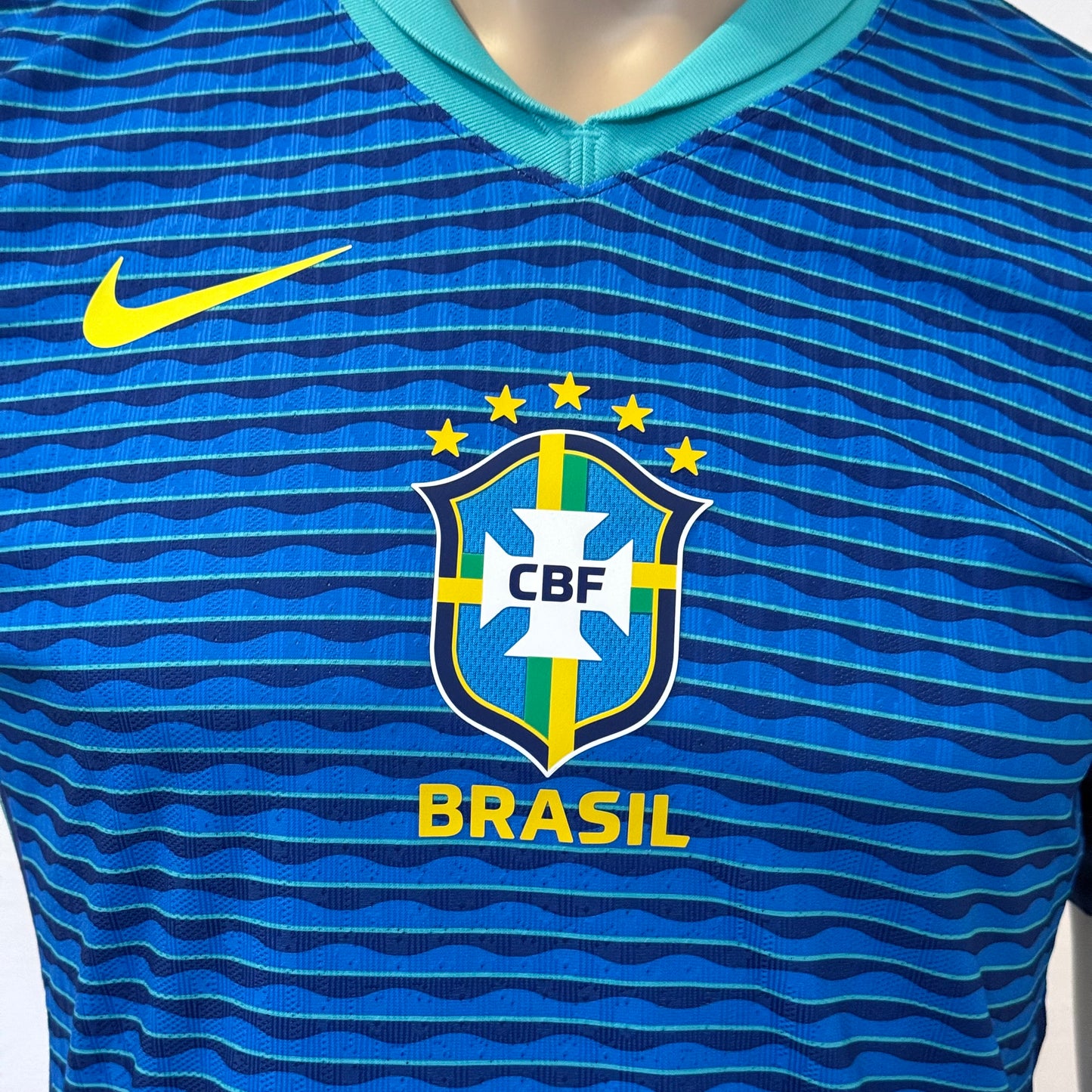 Jersey Brasil player issue visita 24/25