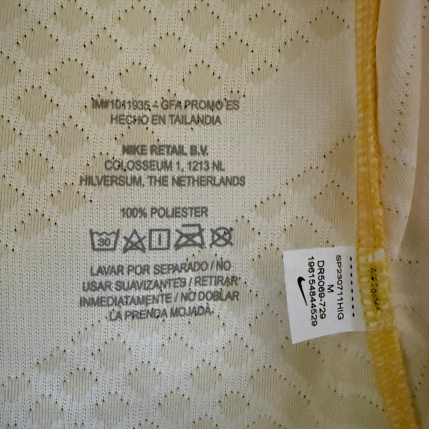 Jersey F.C. BARCELONA Away Senyera 22/24 Player issue