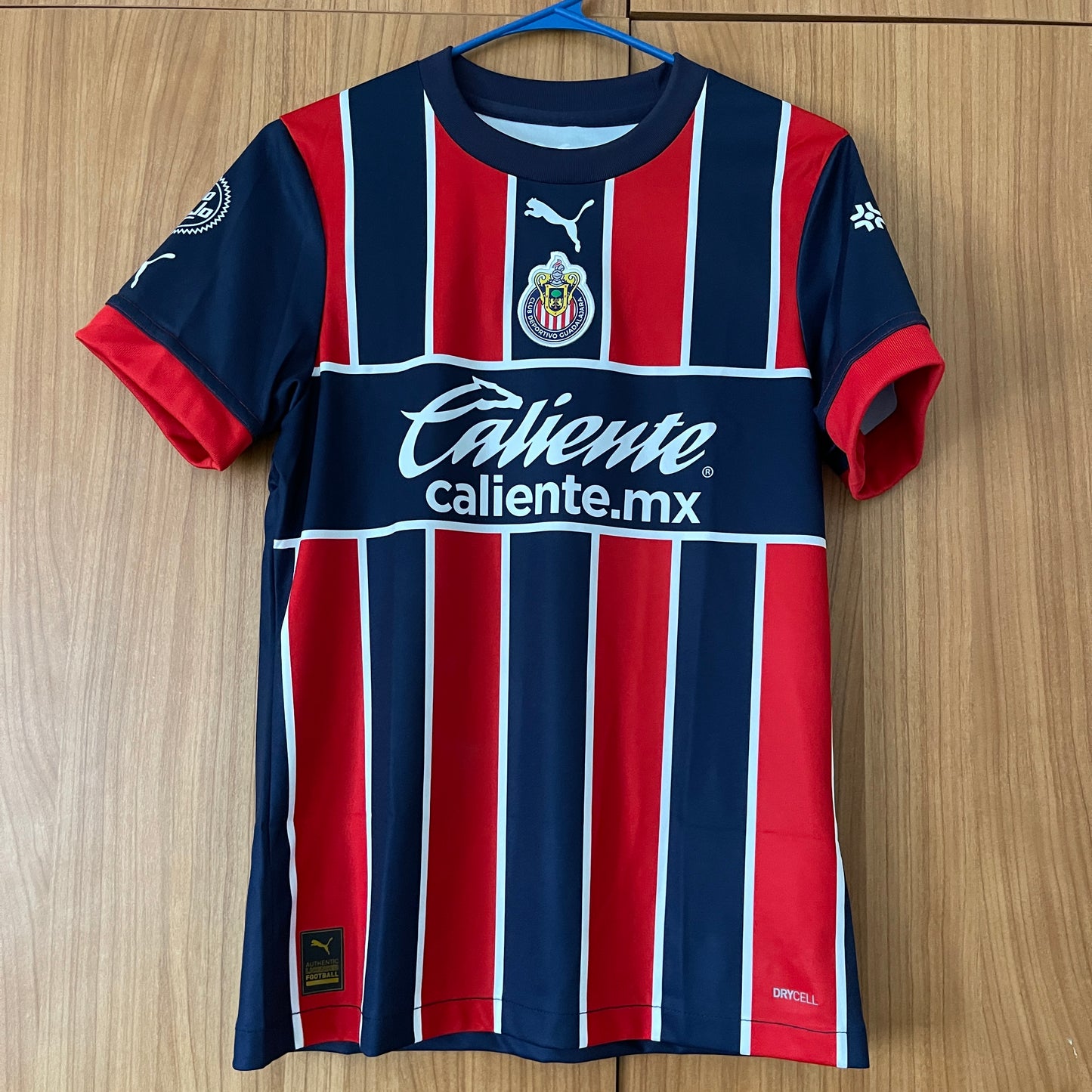 Jersey Chivas visita mujer 22/23