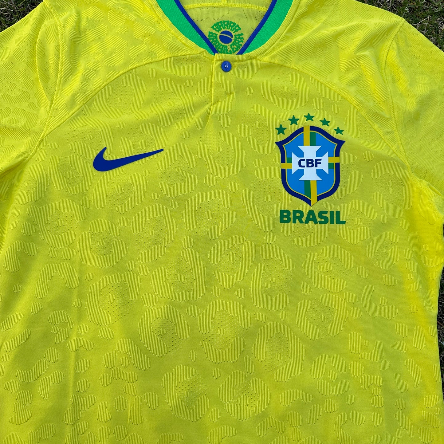 Jersey Brasil Local 2022/2023 Player issue