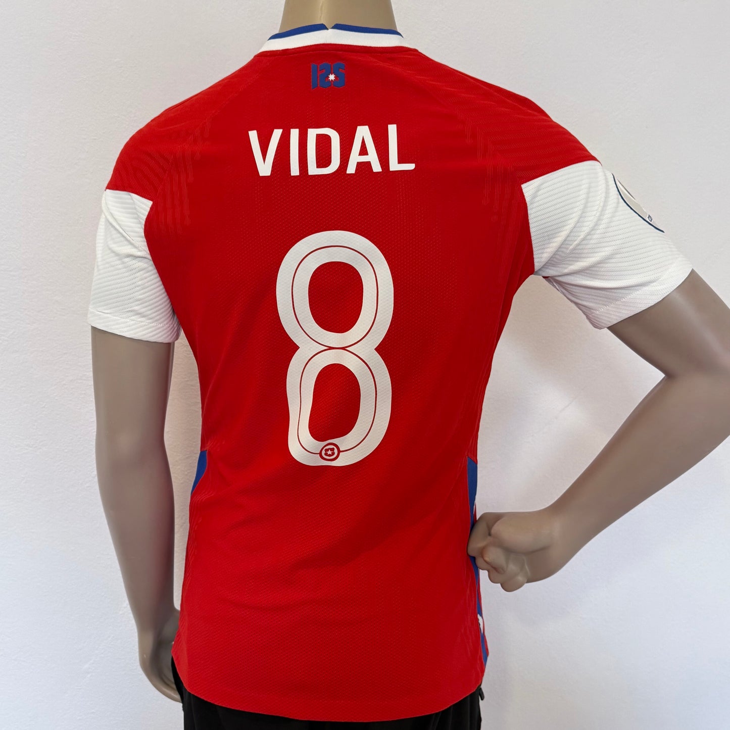 Jersey Chile Local Player issue Copa América 2021 Arturo Vidal