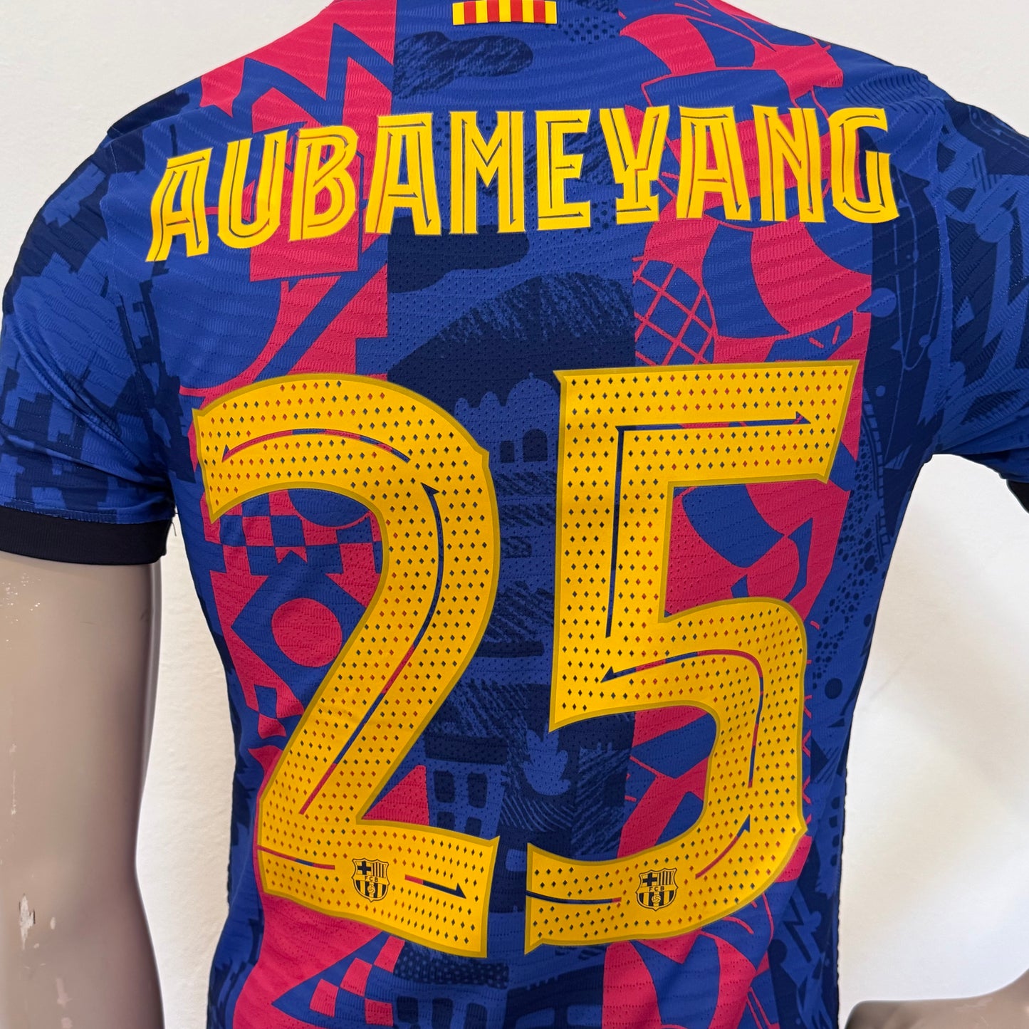 Jersey F.C.B Barcelona Edición Europa League 21/22 Aubameyang